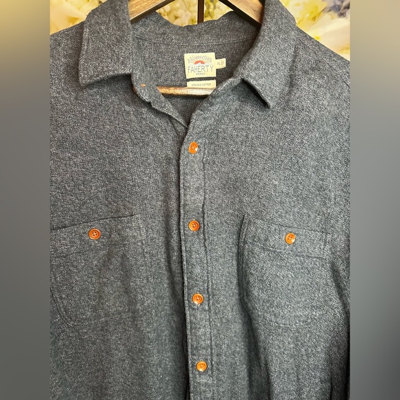 Faherty Brand men’s charcoal grey long sleeve button down NWOT - Picture 8 of 9